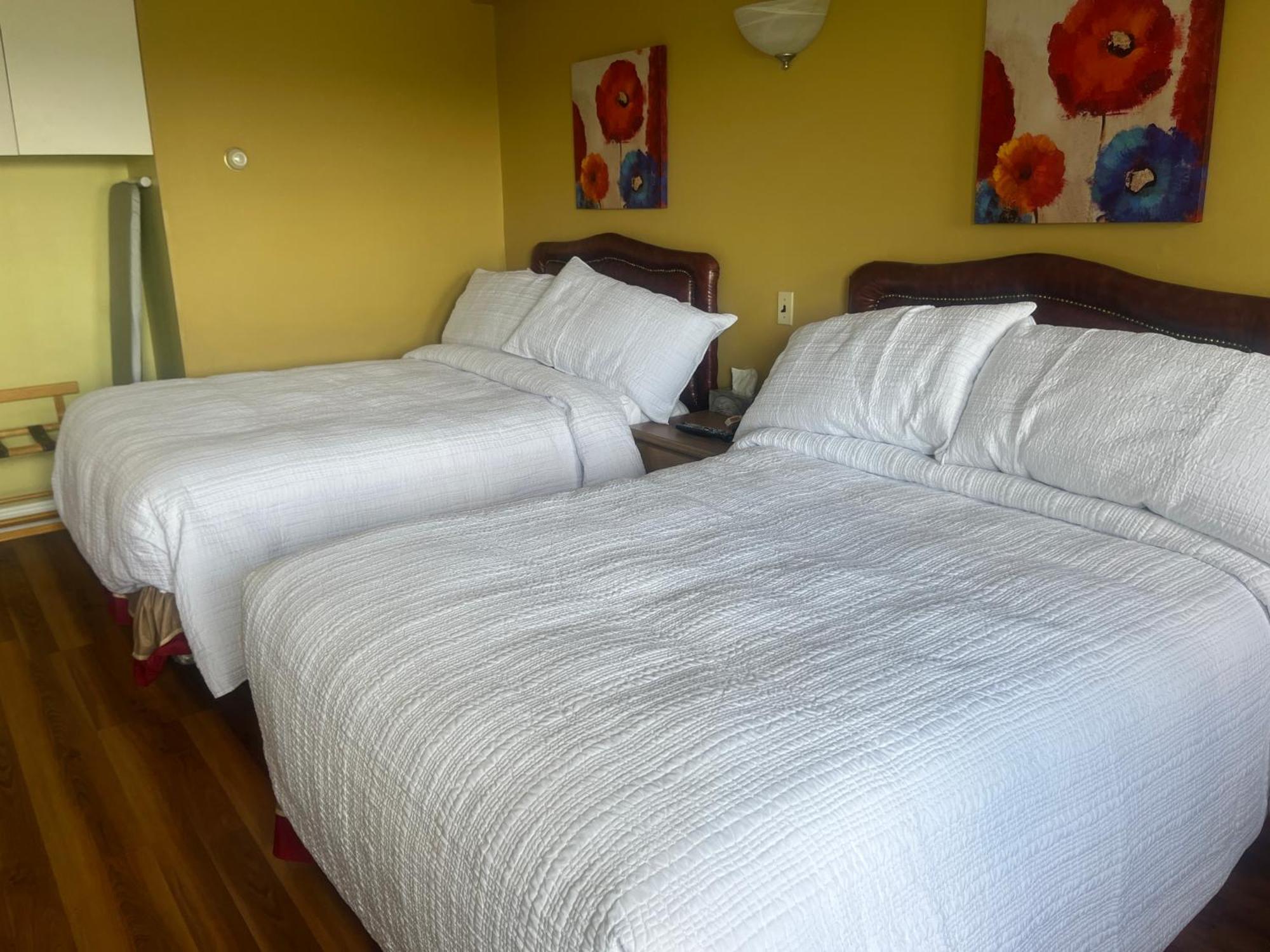 Hotel Motel Le Chateau Lac-Megantic Ngoại thất bức ảnh