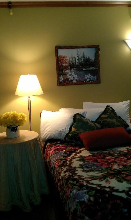 Hotel Motel Le Chateau Lac-Megantic Ngoại thất bức ảnh