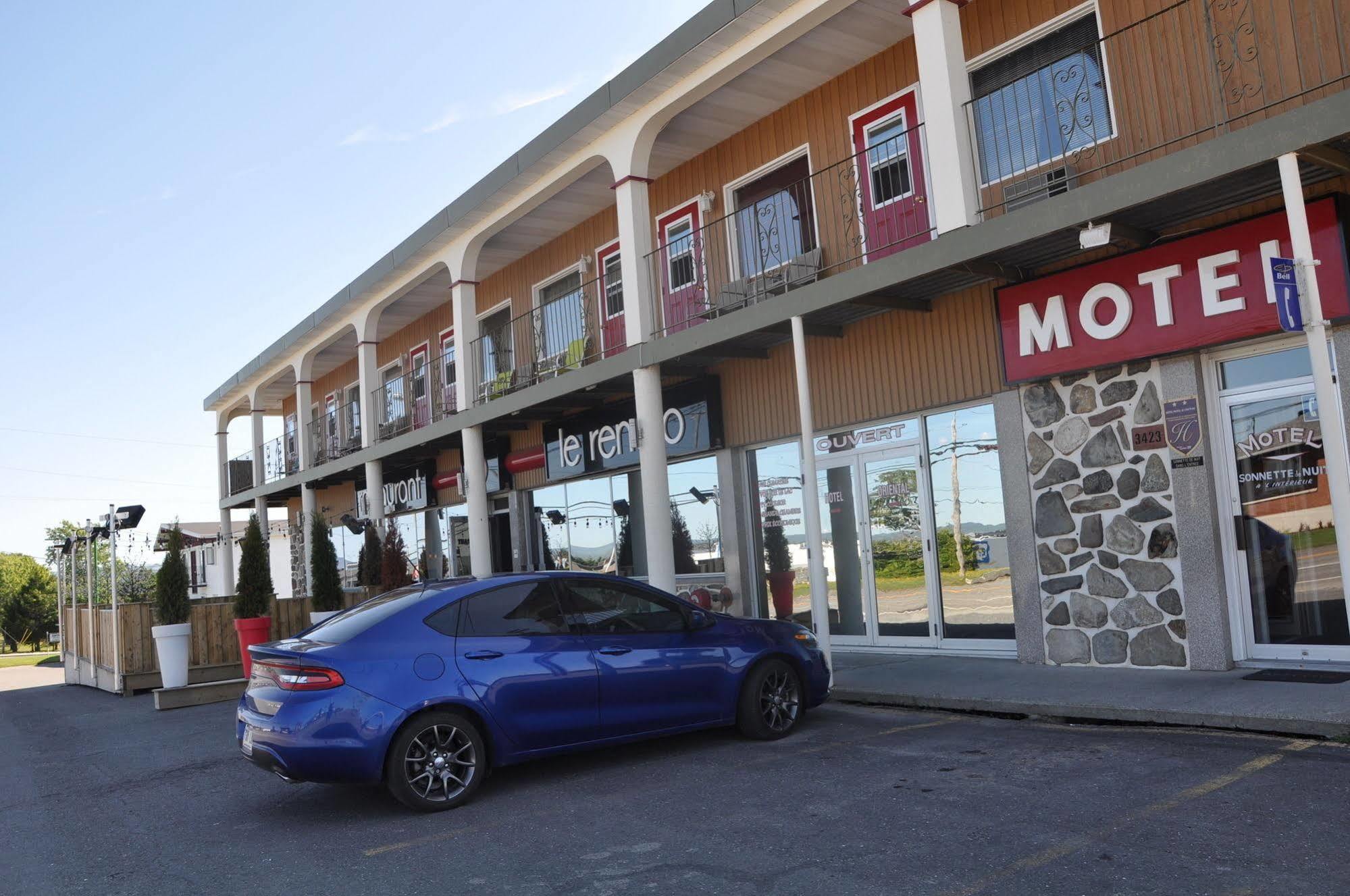 Hotel Motel Le Chateau Lac-Megantic Ngoại thất bức ảnh